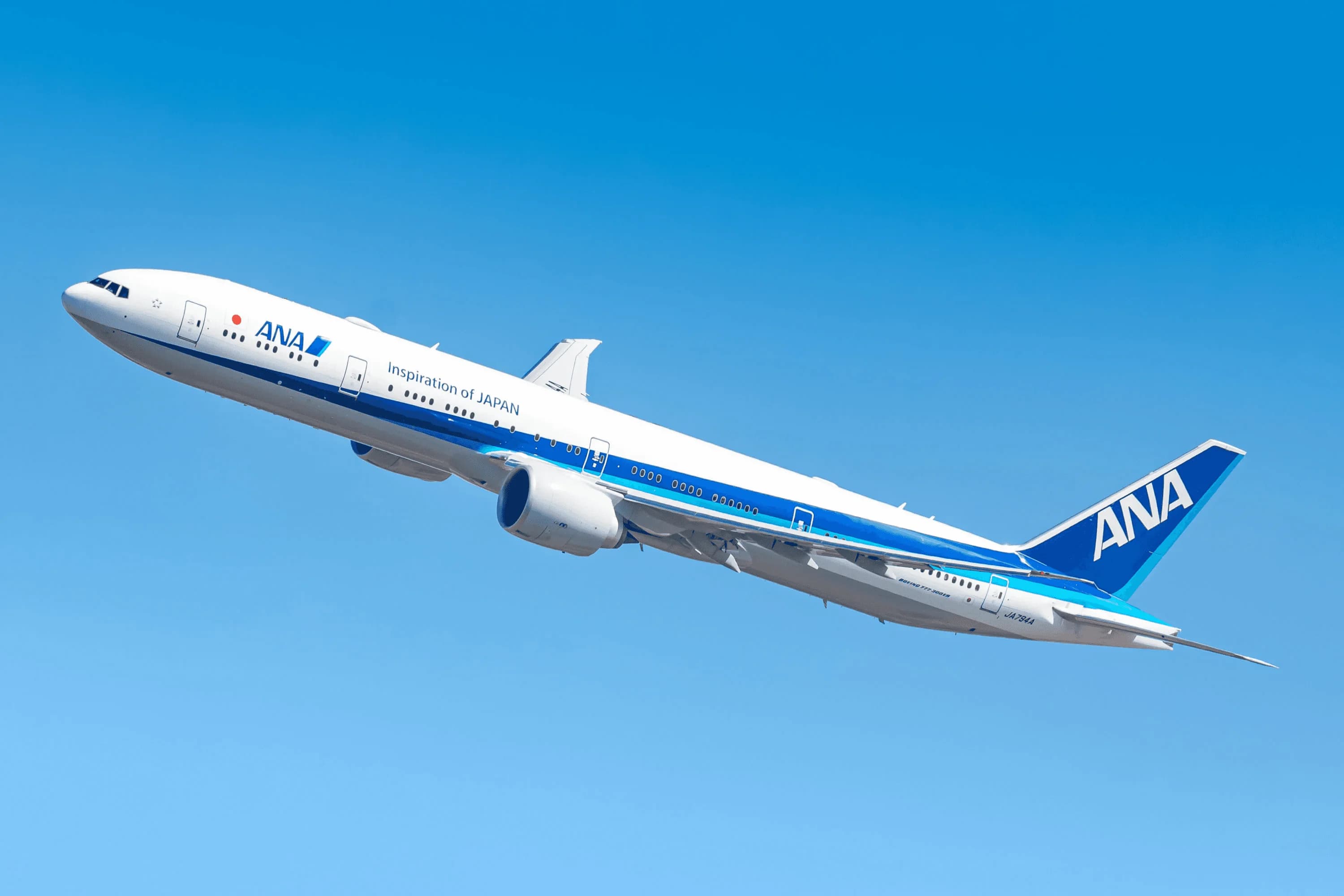 ANA Boeing 777-300ER: The Room & Staggered Intelligence Guide