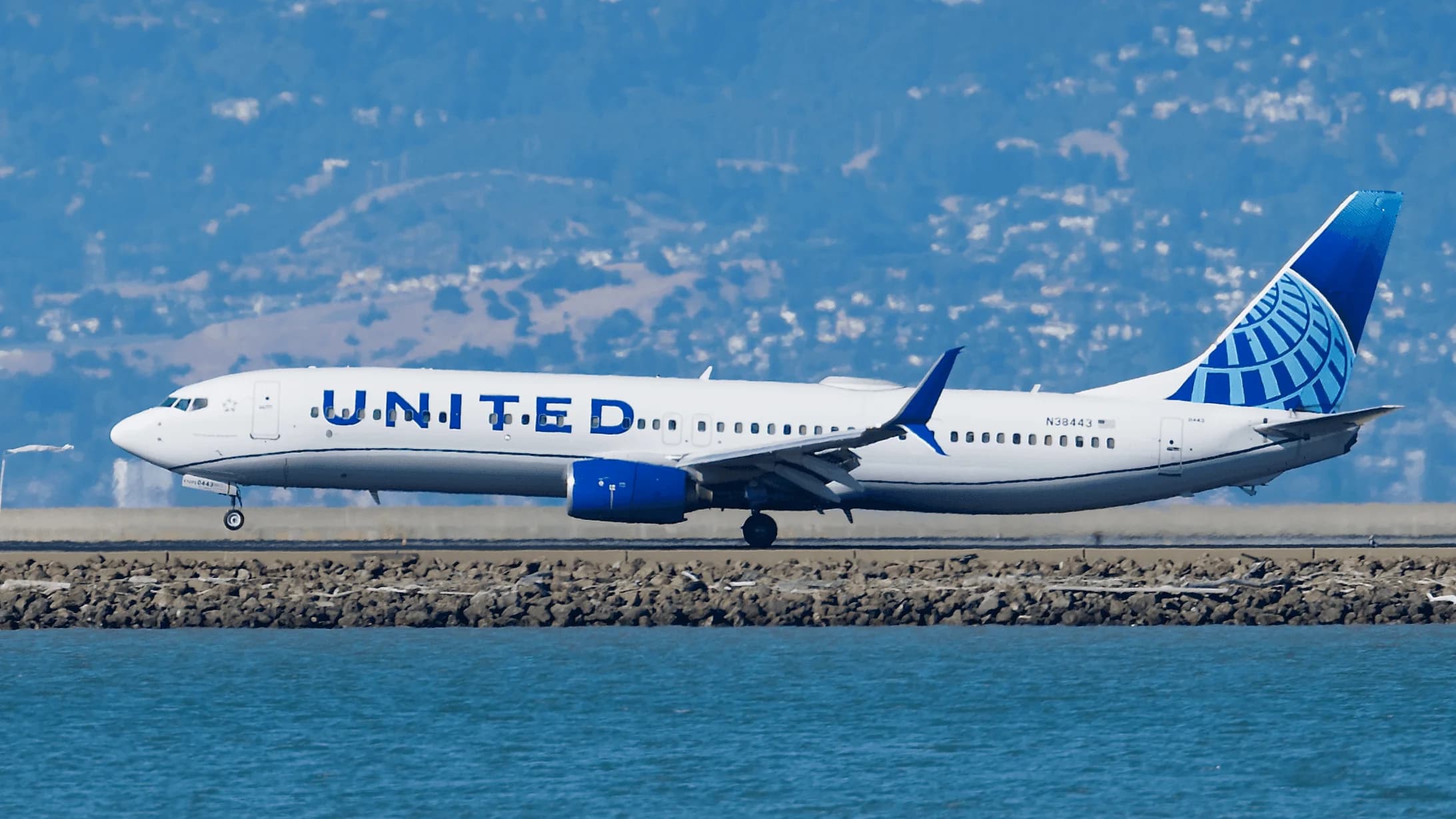 United Airlines Boeing 737-900ER Seat Guide (2026)