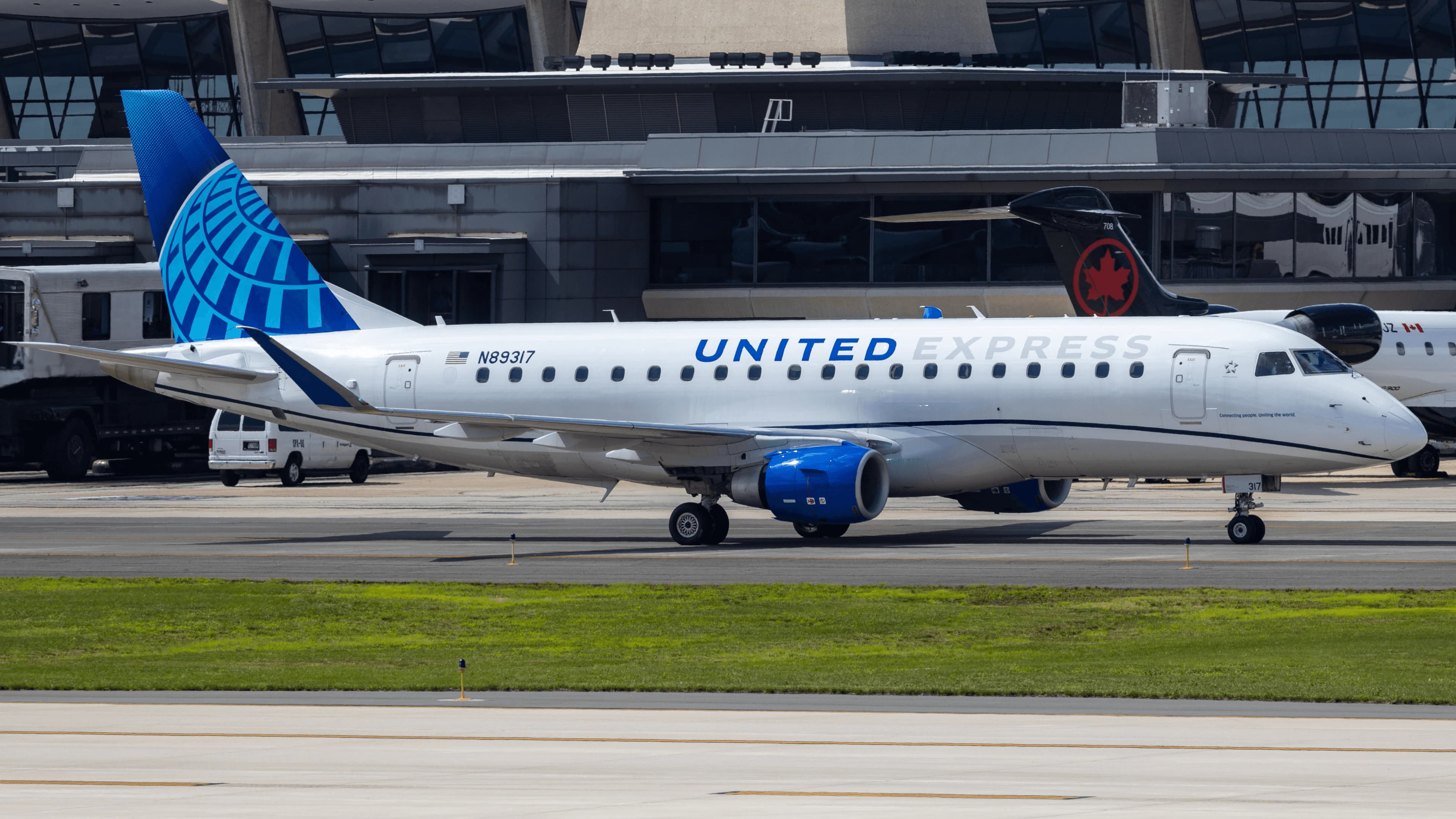 United Airlines Embraer 175 Seat Guide (2026)