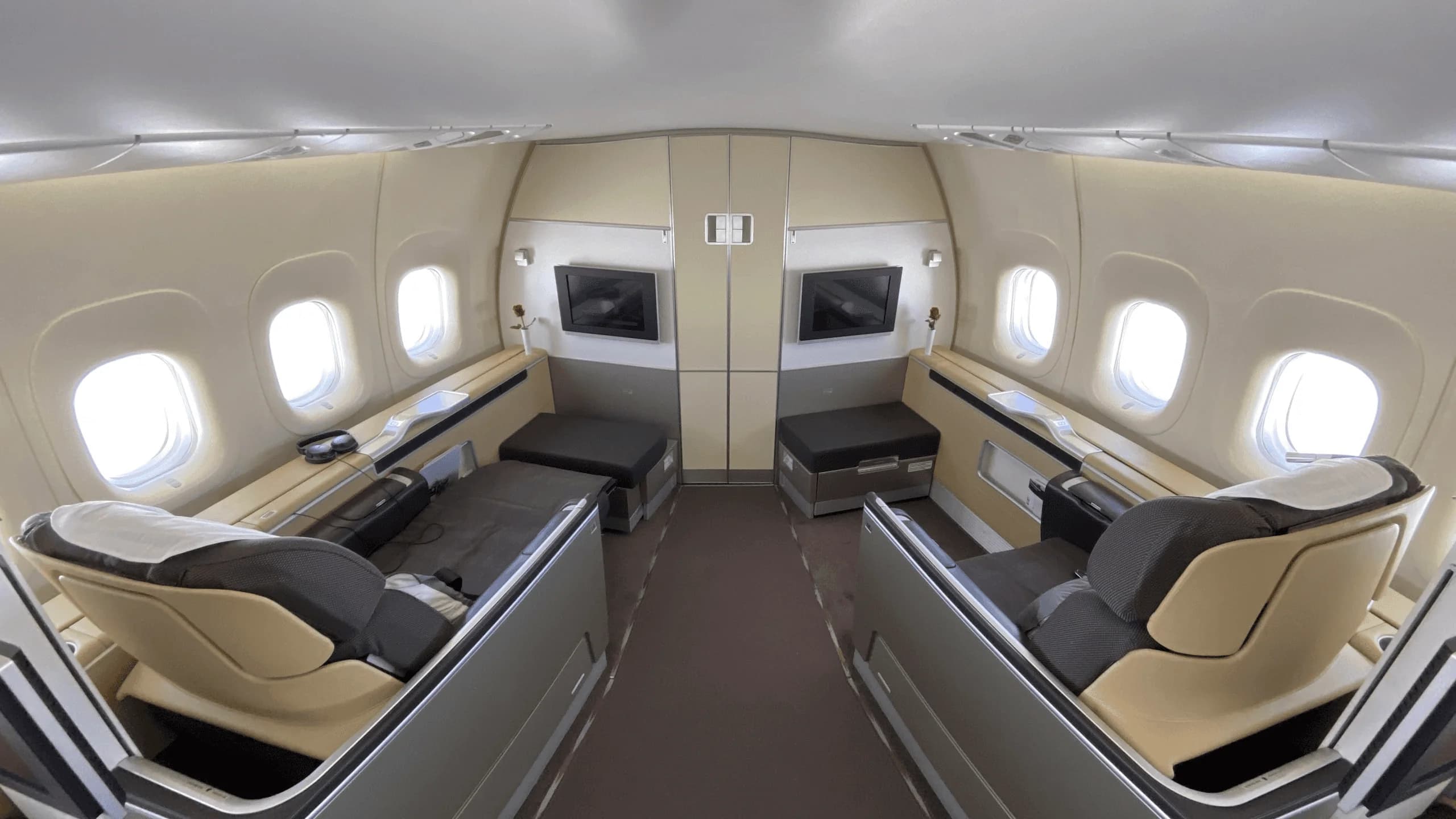 Best Airlines from Frankfurt to Dubai (2026)
