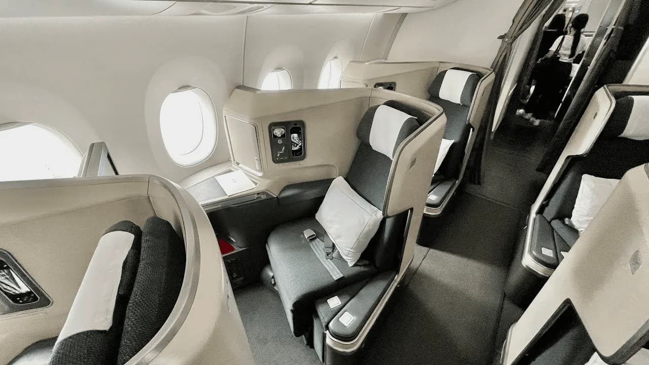 Best Airlines from Hong Kong to Bangkok (2026)