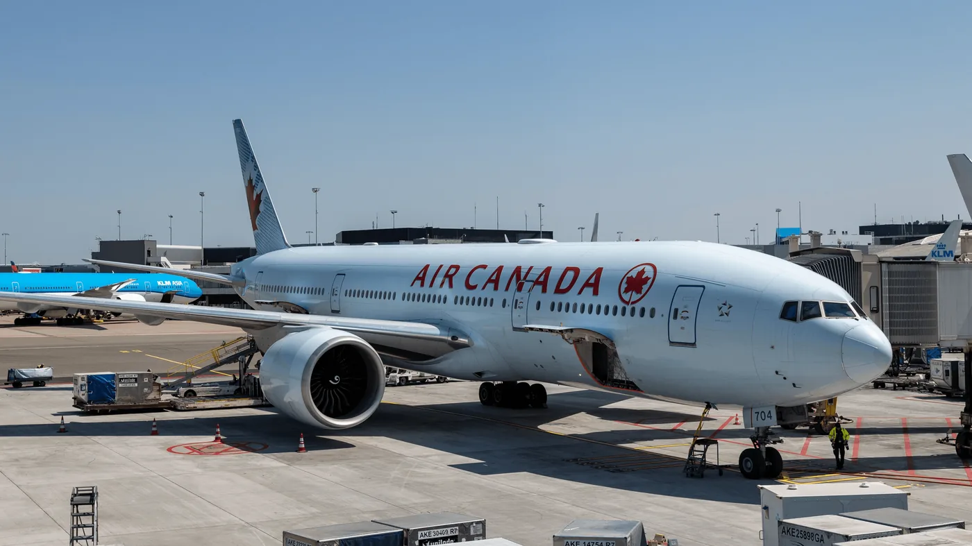 Air Canada Boeing 777-200LR Seat Guide (2026)