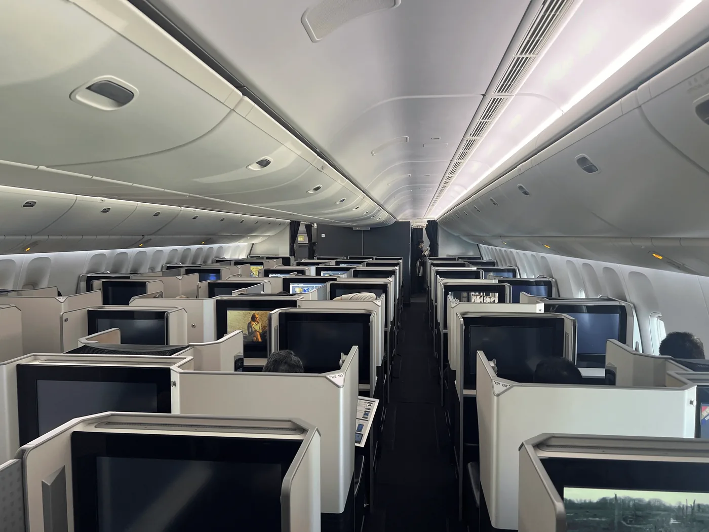 Japan Airlines 777-300 Seat Guide (2026)