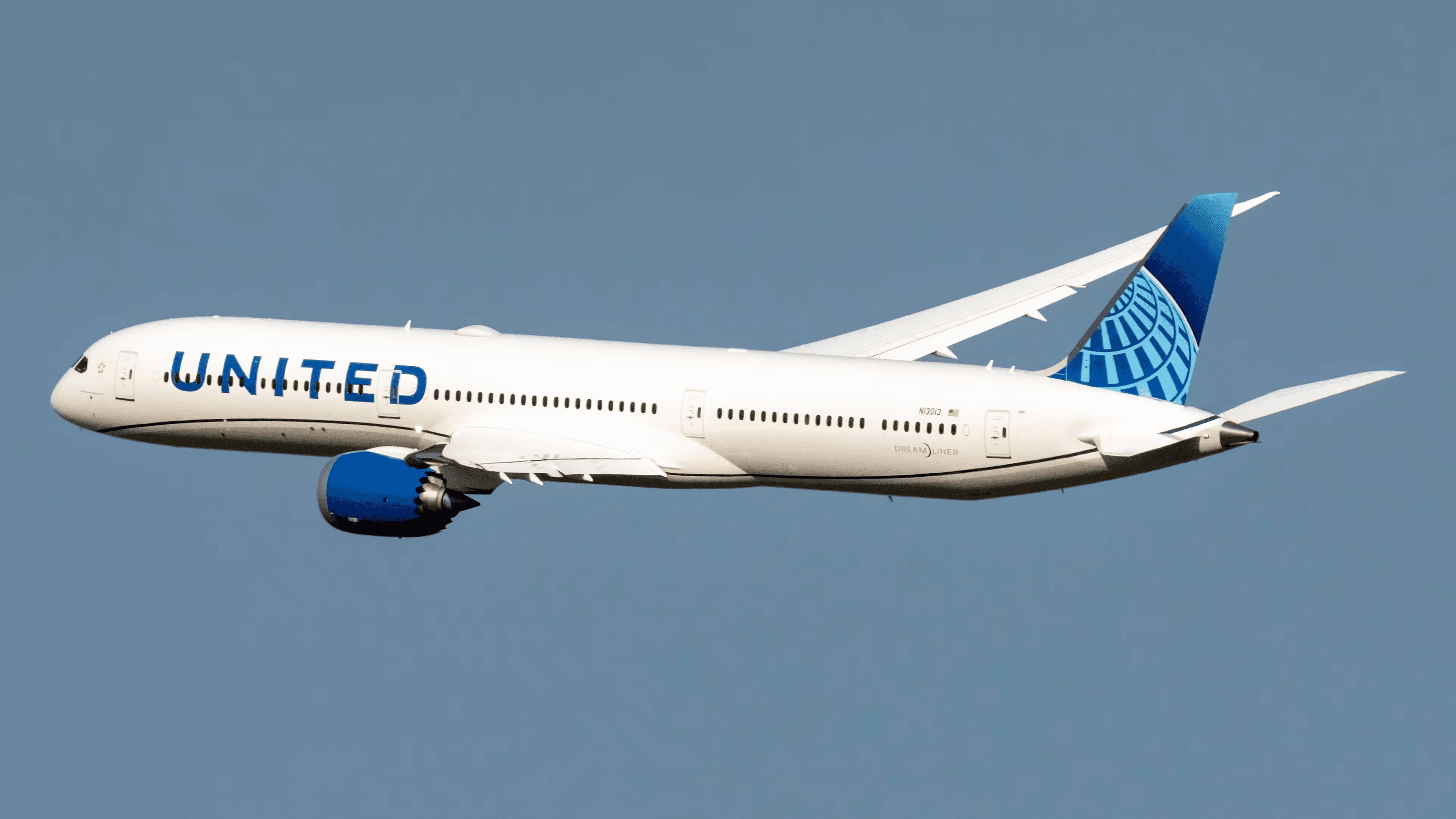 United Airlines Boeing 787-10: Polaris Intelligence & Seat Guide