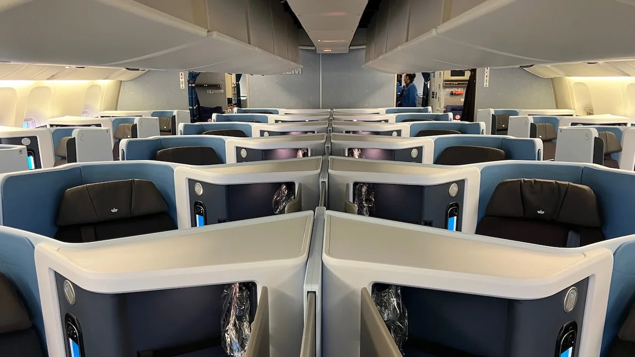 Best Airlines from Amsterdam to Barcelona (2026)