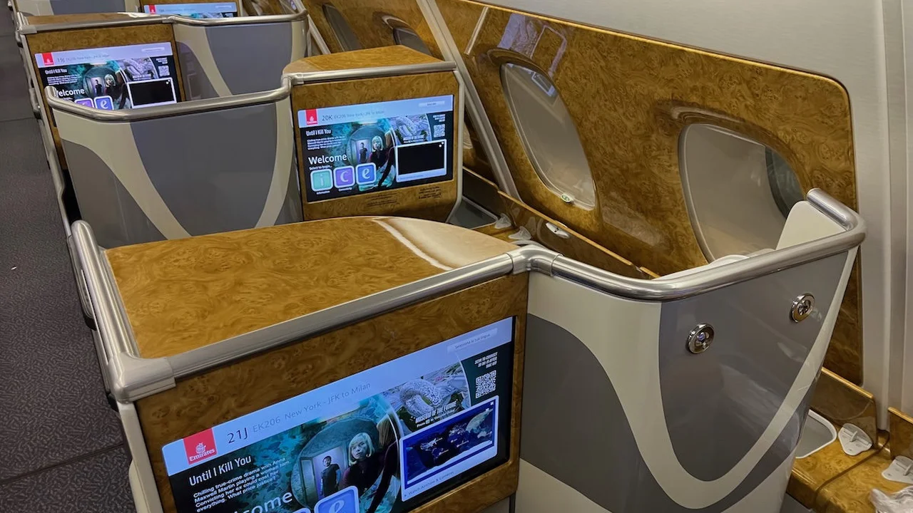 Best Airlines from Dubai to Singapore (2026)