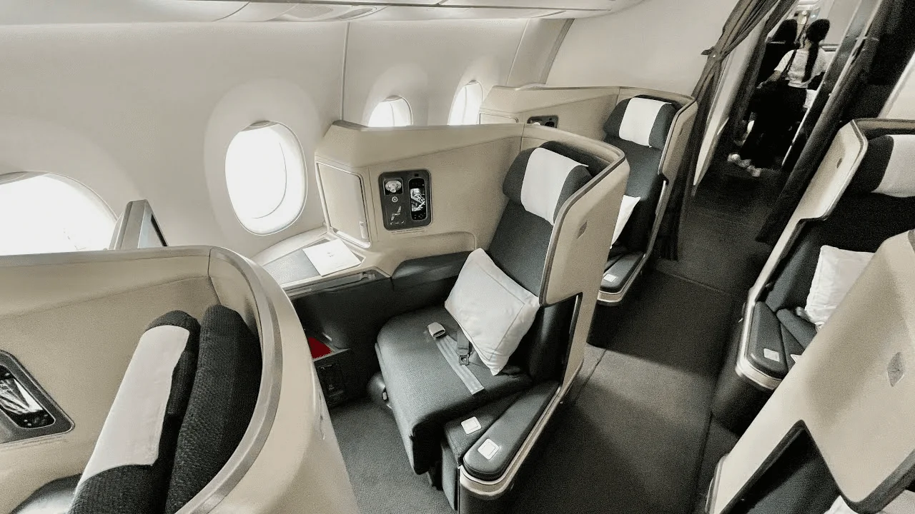 Best Airlines from Hong Kong to Bangkok (2026)